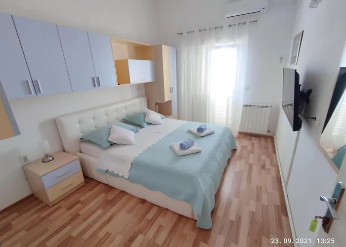 Tony Apartman *