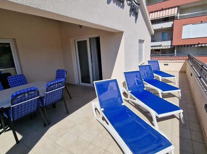 Tony Apartman