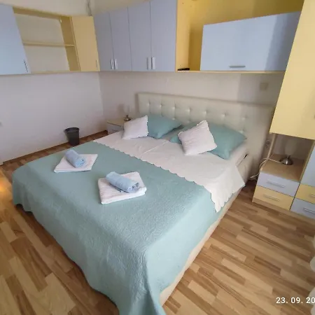 Apartamento Tony Makarska