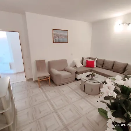Tony Makarska