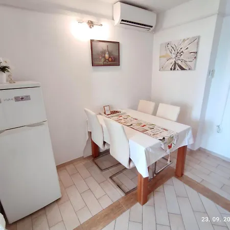 Apartamento Tony Makarska