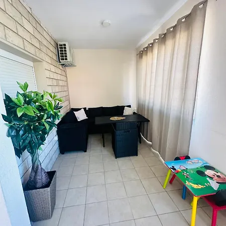 Tony Apartamento Makarska